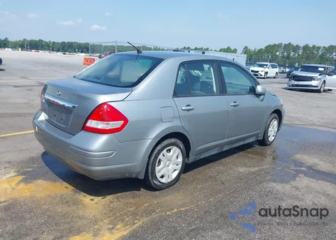 2011 Nissan Versa 1.8S z USA, uszkodzony, nr VIN 3N1BC1AP6BL391682